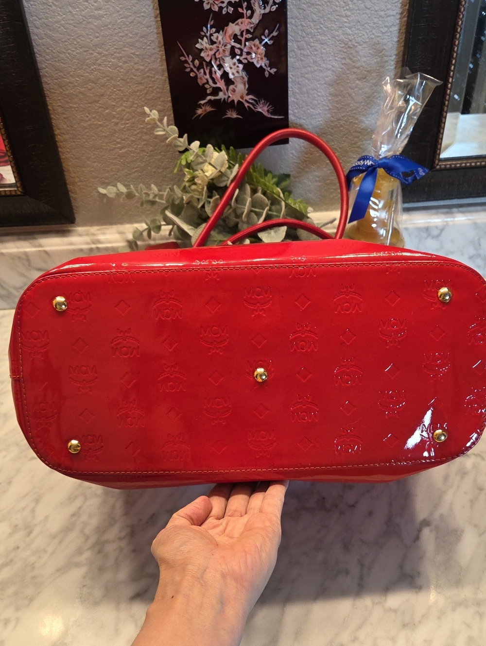 MCM EUC Limited Edition Red Patent Embossed Leather Tote With COA ❤️ - Picture 7 of 16